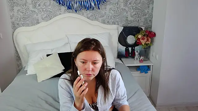 AliceEmerson live XXX chat
