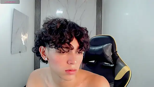 Živý XXX chat FUNNY_DICK_