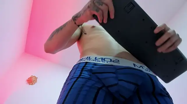 thekingcockboy Chat XXX in diretta