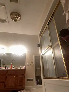 LegendaryLukeFilmCo's Live XXX Chat