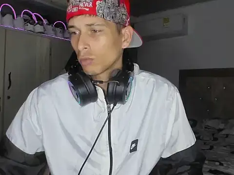 SRcarlos01 – Naživo XXX chat