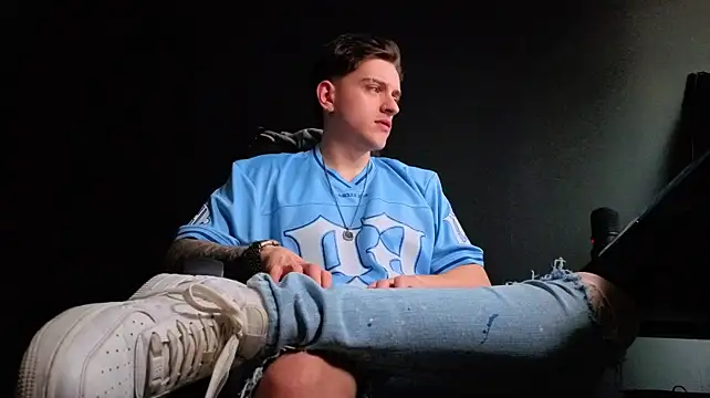 FelixStarkk live XXX chat