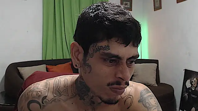 alpha_zom লাইভ XXX চ্যাট