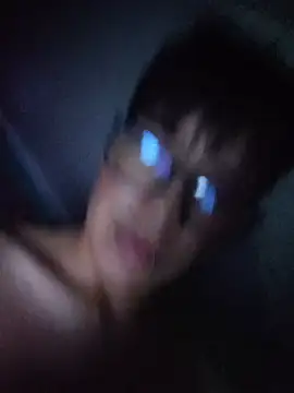 Онлайн чат XXX Milo_Wolff