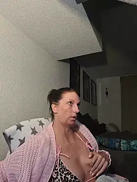 SexyJulia21's Live XXX Chat