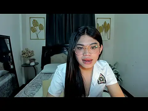 XXX chat uživo modela sugarbabeMIKKA