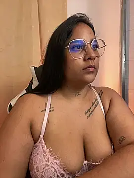 Liithn Live XXX chat
