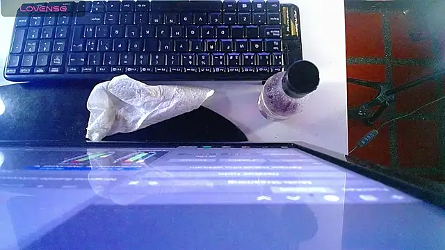 Karyblush25's Live XXX Chat