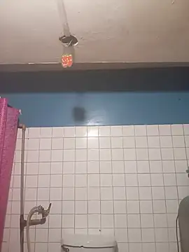 BuiltHotline XXX чат на живо