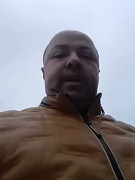 Živý XXX chat Luceriusbigass