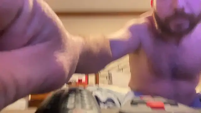 pumpuppete4's Live XXX Chat