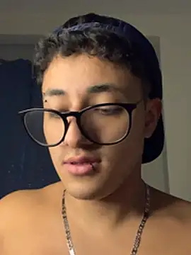 Adonibaskerville4 Chat XXX in diretta