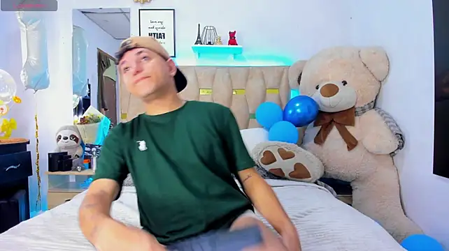 צ'אט XXX בשידור חי של patrick_sanzz