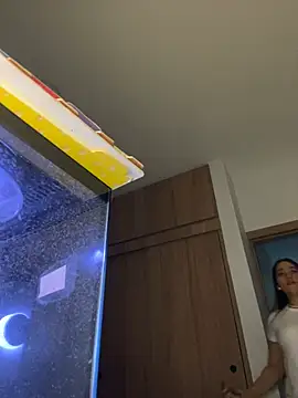 XXX chat uživo modela Nhefertary