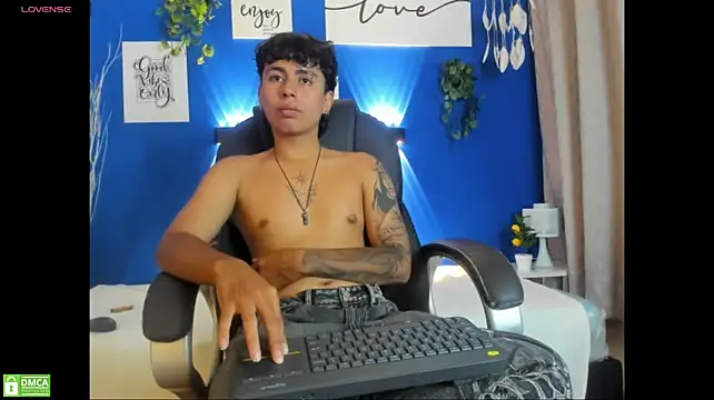 Jonnie-rodriguez Live XXX-chat
