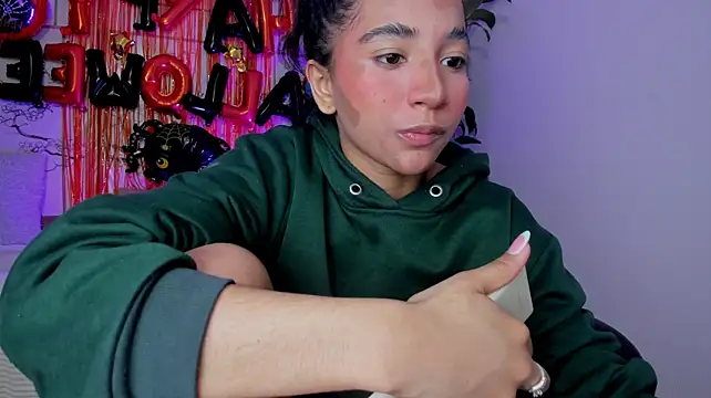 Živý XXX chat Emily_bruss