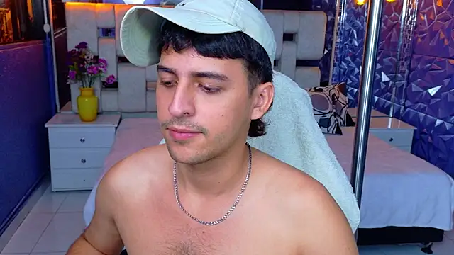 دردشة ian_sprouse الجنسية المباشرة