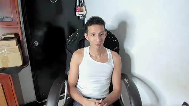 Chat +18 de AlphaMarco ao vivo