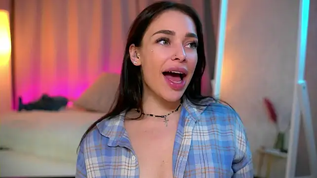 XXX chat uživo modela milkbrownn