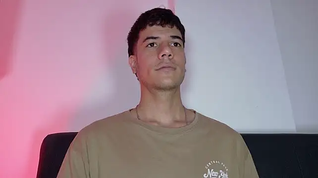 Derek_stud_ Show in webcam