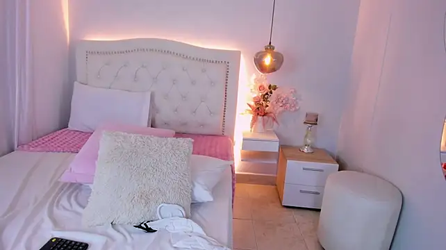 Chat XXX ao vivo de emilly_duque