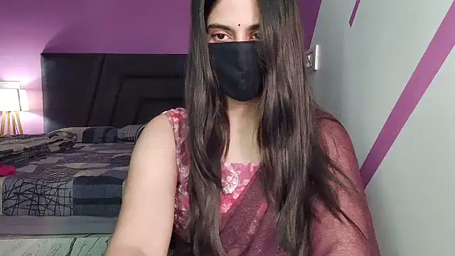Chat +18 de Tanya-mittal ao vivo