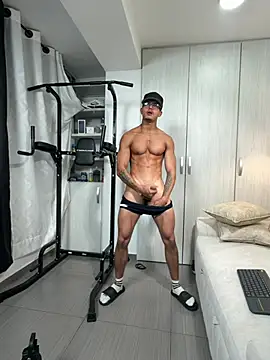 Chat +18 de Paradise_boy__ ao vivo