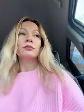 LavenderHot's Live XXX Chat