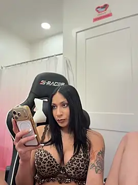 FerrariFrench Live XXX-chat