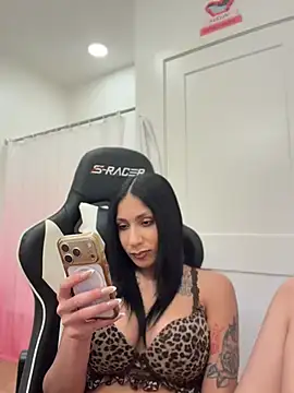 FerrariFrench Live XXX-Chat