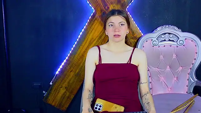 Aiiko_bdsm Adlı Modelin Canlı XXX Sohbeti