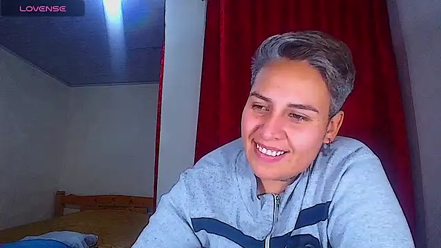 XXX chat uživo modela Yessi_rousse