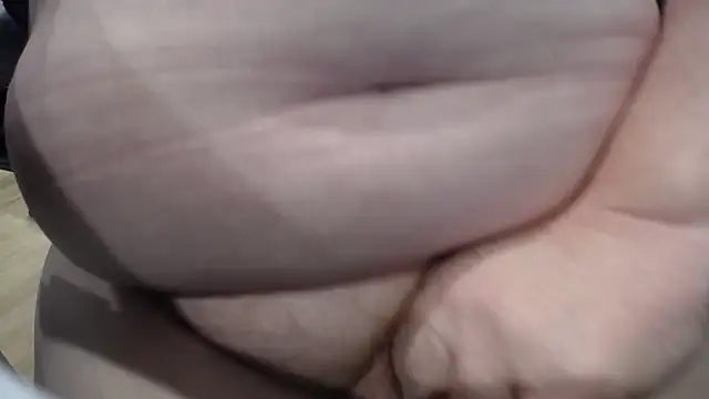 دردشة TinyTraps الجنسية المباشرة