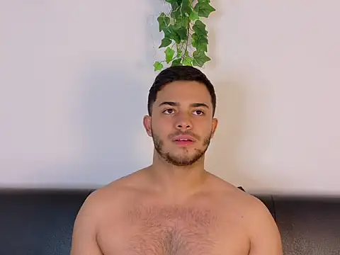 TylerWest_: απευθείας συνομιλία ΧΧΧ