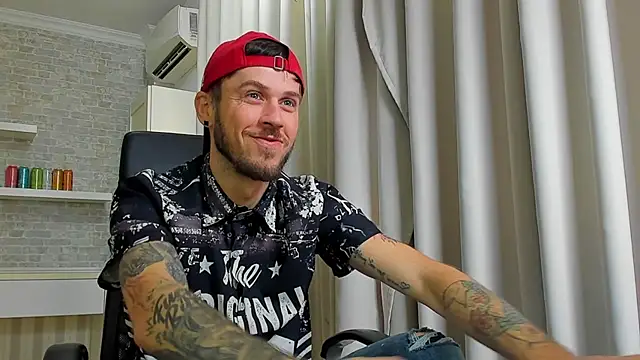 Chatroom XXX en direct de JonahShaw