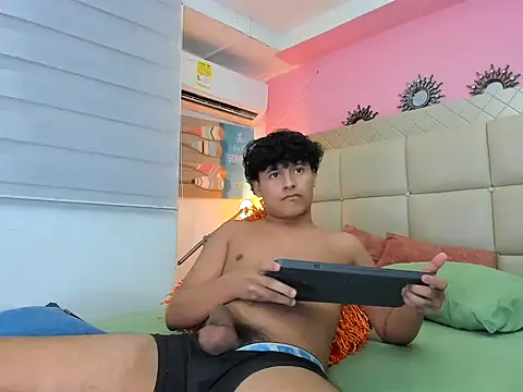 kristhofer_levis_'s Live XXX Chat