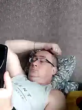 Nika_Malay – Kamerová šou