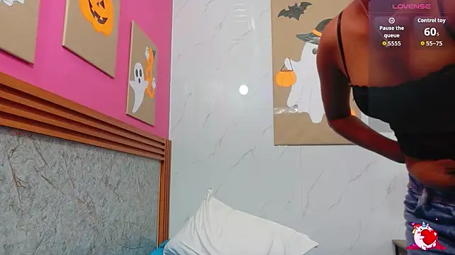 shyblacksweetiee's Live XXX Chat