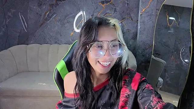 raven_stone_cn's Live XXX Chat