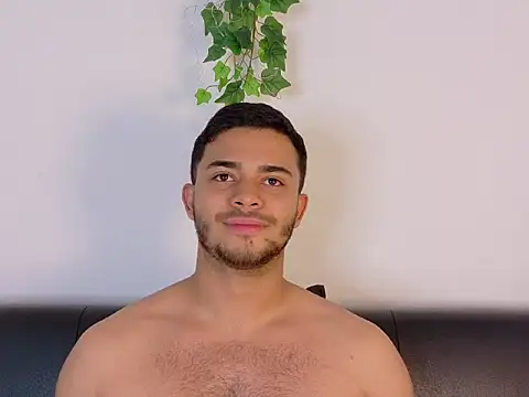TylerWest_ live XXX chat