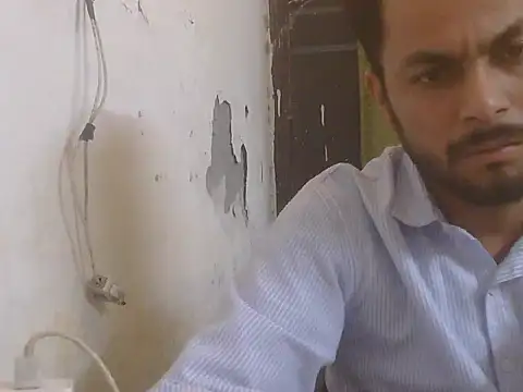 Онлайн чат XXX Stubborndesiboy
