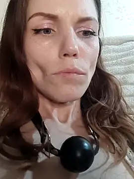 Angie_meow's Live Chat Room