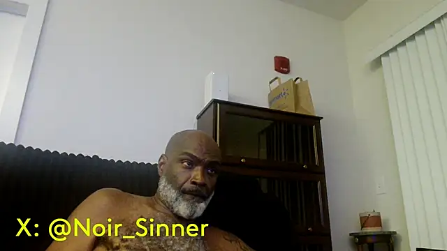 แชท XXX สดของ sinnernoir