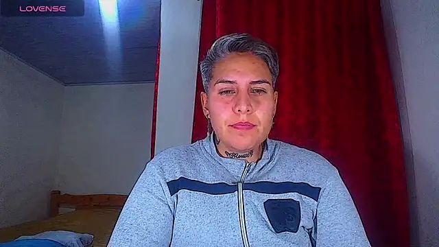 Živý XXX chat Yessi_rousse