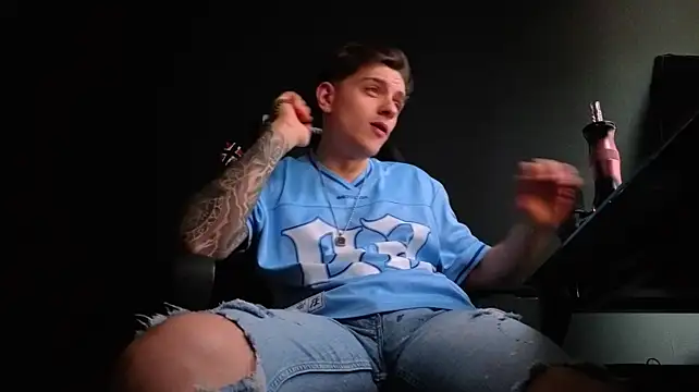 Chat +18 de FelixStarkk ao vivo