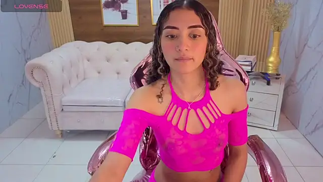 Karol1_s Chat XXX in diretta