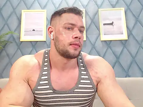 RyannWest live XXX chat