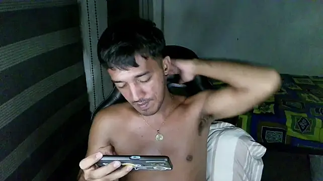Rowy_Cam – Live XXX-chat