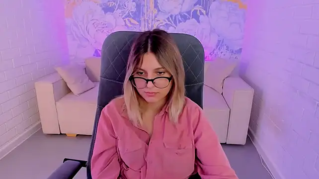 Chat XXX en directo de LeslieBloom