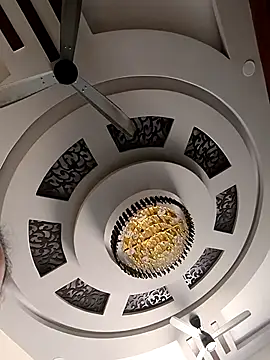 Pokazy przed kamerką – KANNAMANI--TAMIL--MALLU